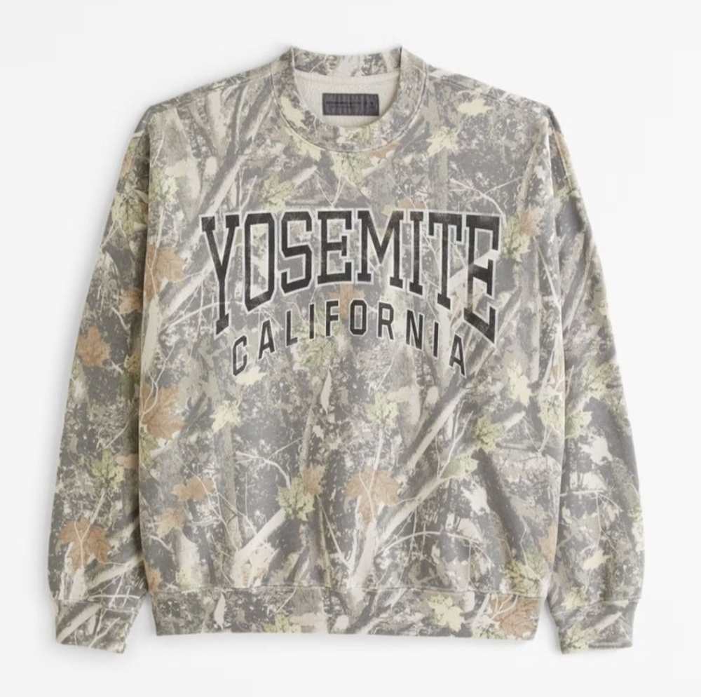 Abercrombie & Fitch Men's Yosemite Graphic Crew Sweatshirt OLIVE green camo M